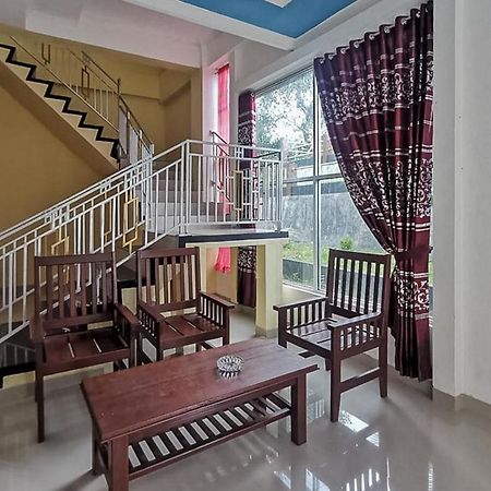 Reddoorz Near Kantor Walikota Bontang Nyerakat ภายนอก รูปภาพ