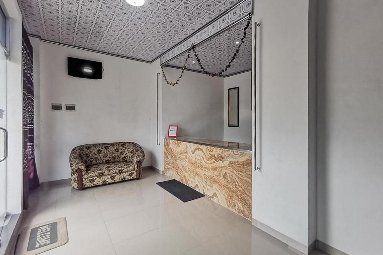 Reddoorz Near Kantor Walikota Bontang Nyerakat ภายนอก รูปภาพ
