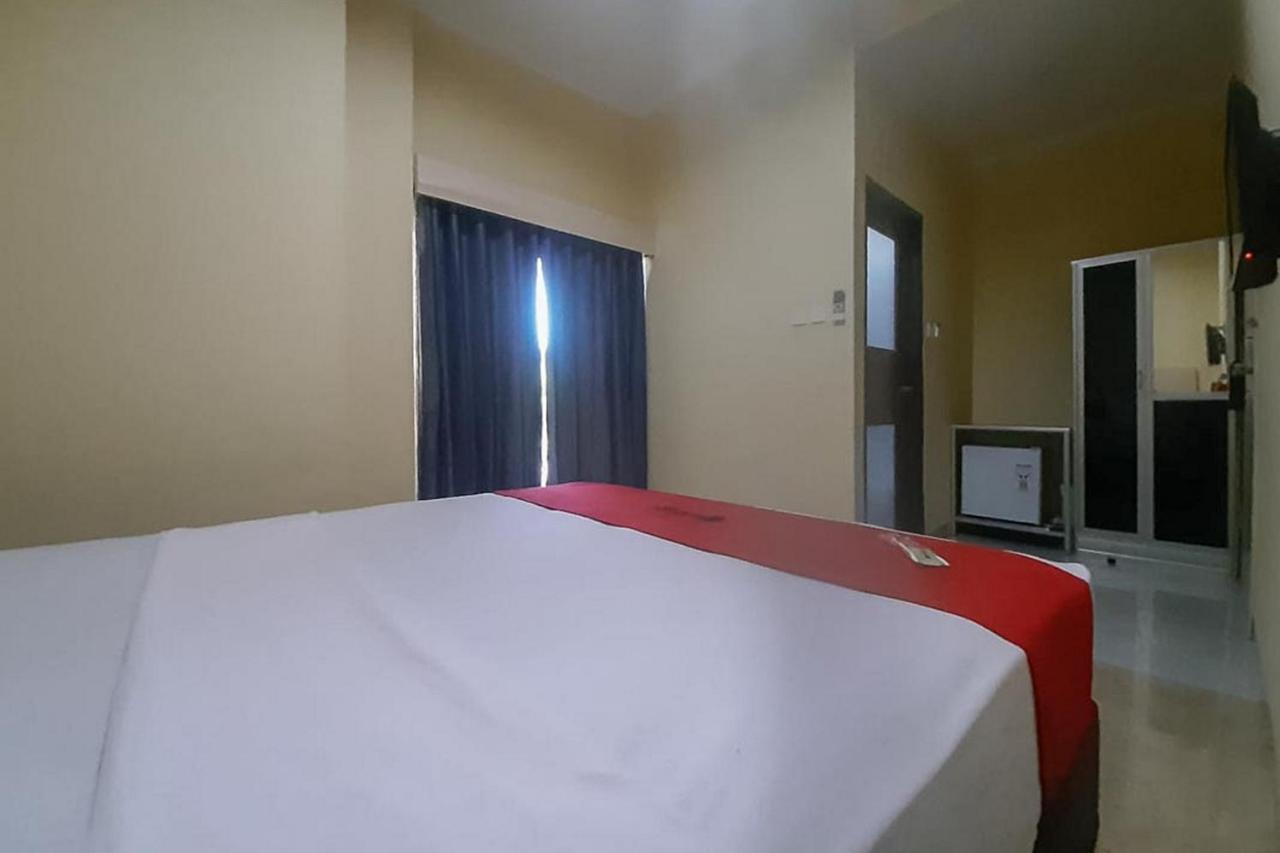 Reddoorz Near Kantor Walikota Bontang Nyerakat ภายนอก รูปภาพ